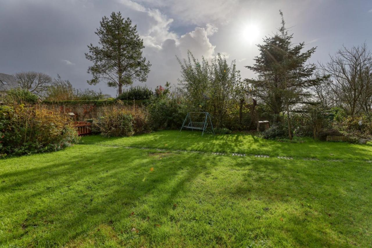 Maison Spacieuse Avec Jardin Pres De Le Bouffay Commes Eksteriør billede